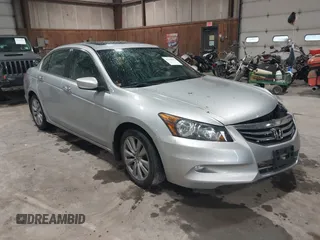 2012 Honda Accord EX-L z VIN 1HGCP3F85CA009624, wystawiony jako IAAI lot #42198643 z przebiegiem 85 790 mil mil oraz . Historia ofert i sprzedaży dostępna na DreamBid. Obrazek 1.