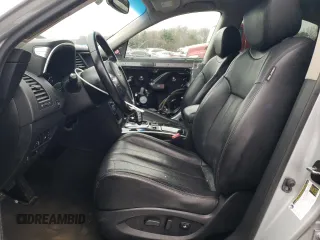 2017 Infiniti QX70 z VIN JN8CS1MW5HM414492, wystawiony jako Copart lot #52415495 z przebiegiem 123 095 mil mil oraz Szkoda całkowita • Salvage title. Historia ofert i sprzedaży dostępna na DreamBid. Obrazek 7.