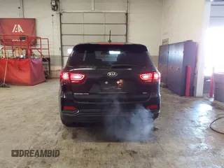 2019 Kia Sorento LX with VIN 5XYPG4A30KG513370, listed as a IAAI auction lot 41548759 with 81,429 mi miles. Bid and sale history available at carsss.com. Image 16.