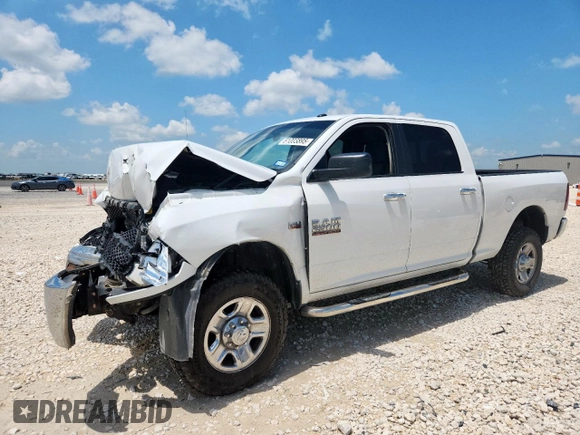 2017 Ram 2500 SLT z VIN 3C6TR5DT2HG651892, wystawiony jako Copart lot #61003895 z przebiegiem 211 057 mil mil oraz Szkoda całkowita • Salvage title. Historia ofert i sprzedaży dostępna na DreamBid. Obrazek 1.