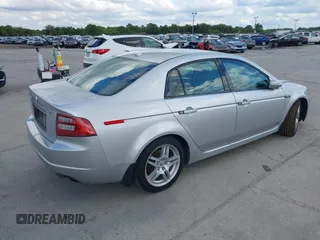 2007 Acura TL with VIN 19UUA66267A003386, listed as a IAAI auction lot 39200100 with 1 mi miles. Bid and sale history available at carsss.com. Image 4.