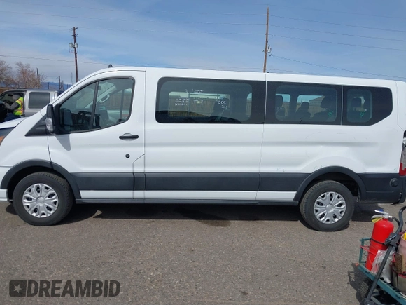 2024 Ford Transit Passenger XL с VIN 1FBAX2Y82RKA83460, выставлен на аукционе IAAI как лот 41840551 с пробегом 19 106 миль миль и . История ставок и продаж доступна на DreamBid. Изображение 14.