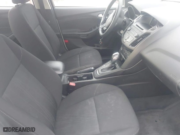 2015 Ford Focus SE with VIN 1FADP3F23FL276810, listed as a IAAI auction lot 41799093 with 127,048 mi miles. Bid and sale history available at carsss.com. Image 5.