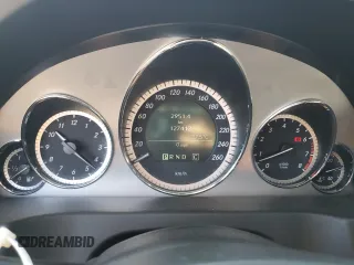 2010 Mercedes-Benz E 550 с VIN WDDKJ7CB9AF034793, выставлен на аукционе Copart как лот 61867125 с пробегом 127 412 миль миль и Списание • Salvage title. История ставок и продаж доступна на DreamBid. Изображение 9.