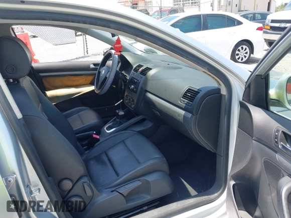 2006 Volkswagen Jetta 2.5L with VIN 3VWSG71K26M624575, listed as a IAAI auction lot 42184114 with 164,182 mi miles and . Bid and sale history available at DreamBid. Image 5.