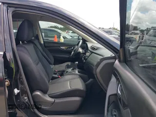 2017 Nissan Rogue SL with VIN JN8AT2MTXHW386872, listed as a IAAI auction lot 42466845 with 98,338 mi miles and . Bid and sale history available at DreamBid. Image 5.