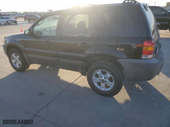 2007 Ford Escape XLT with VIN 1FMYU03107KB17034, listed as a Copart auction lot 80578964 with 268,752 mi miles and Clean Title. Bid and sale history available at carsss.com. Image 2.