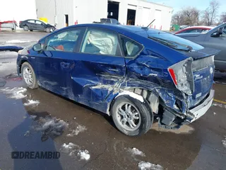 2010 Toyota Prius II with VIN JTDKN3DU1A5184264, listed as a IAAI auction lot 41728073 with 124,647 mi miles and . Bid and sale history available at DreamBid. Image 3.