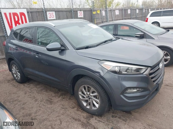 2016 Hyundai Tucson SE with VIN KM8J3CA43GU074302, listed as a IAAI auction lot 41957992 with 175,614 mi miles. Bid and sale history available at carsss.com. Image 1.