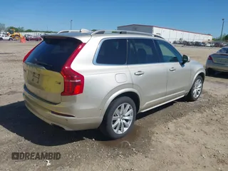 2016 Volvo XC90 T6 Momentum с VIN YV4A22PK2G1024836, выставлен на аукционе IAAI как лот 42038599 с пробегом 85 511 миль миль и . История ставок и продаж доступна на DreamBid. Изображение 4.