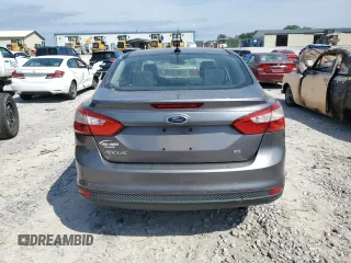 2012 Ford Focus SE with VIN 1FAHP3F21CL183104, listed as a Copart auction lot 60533905 with 199,869 mi miles and Clean title. Bid and sale history available at DreamBid. Image 6.