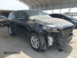 2019 Kia Sorento LX z VIN 5XYPG4A52KG490322, wystawiony jako IAAI lot #41928525 z przebiegiem 89 921 mil mil oraz . Historia ofert i sprzedaży dostępna na DreamBid. Obrazek 1.