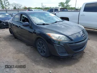 2011 Mazda 3 i Touring z VIN JM1BL1VF5B1444961, wystawiony jako IAAI lot #42047855 z przebiegiem 156 037 mil mil oraz . Historia ofert i sprzedaży dostępna na DreamBid. Obrazek 1.