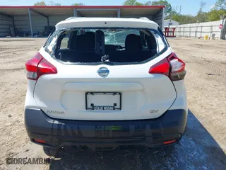 2019 Nissan Kicks S with VIN 3N1CP5CU2KL497873, listed as a IAAI auction lot 41859997 with 67,793 mi miles. Bid and sale history available at carsss.com. Image 17.