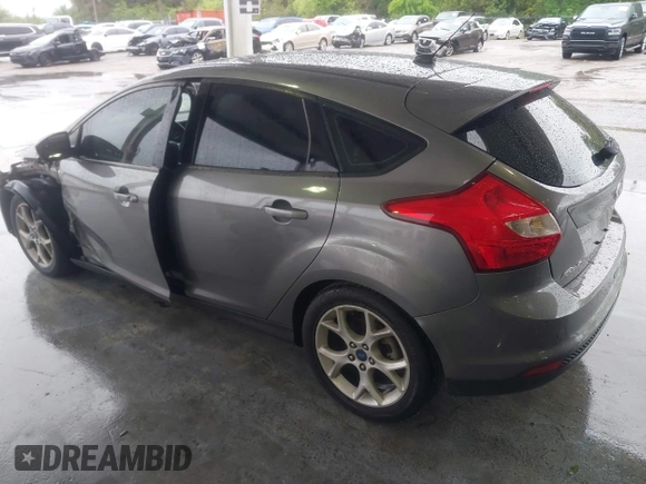 2014 Ford Focus SE with VIN 1FADP3K28EL167909, listed as a IAAI auction lot 41747128 with 239,780 mi miles. Bid and sale history available at carsss.com. Image 3.