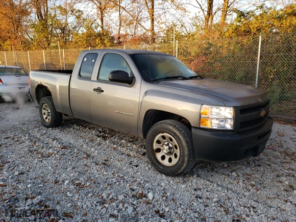2013 Chevrolet Silverado 1500 Work Truck with VIN 1GCRKPEA1DZ139177, listed as a Copart auction lot 77972924 with 107,737 mi miles and Clean Title. Bid and sale history available at carsss.com. Image 4.