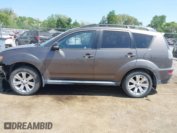 2011 Mitsubishi Outlander SE with VIN JA4AS3AW0BU032083, listed as a IAAI auction lot 42257699 with 160,038 mi miles and . Bid and sale history available at DreamBid. Image 15.