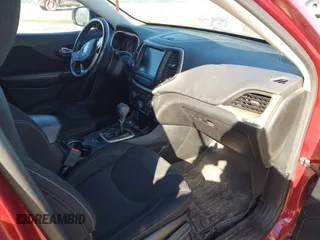 2016 Jeep Cherokee Latitude с VIN 1C4PJMCS0GW311029, выставлен на аукционе IAAI как лот 41669740 с пробегом 126 799 миль миль и . История ставок и продаж доступна на DreamBid. Изображение 5.