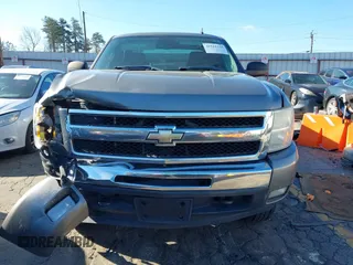 2009 Chevrolet Silverado 1500 LT with VIN 1GCEK29J59Z146698, listed as a IAAI auction lot 41812415 with 232,632 mi miles. Bid and sale history available at carsss.com. Image 12.