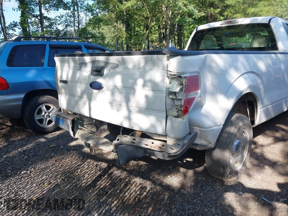 2009 Ford F-150 XL z VIN 1FTRF12W09KB15972, wystawiony jako IAAI lot #42618849 z przebiegiem 146 000 mil mil oraz . Historia ofert i sprzedaży dostępna na DreamBid. Obrazek 6.