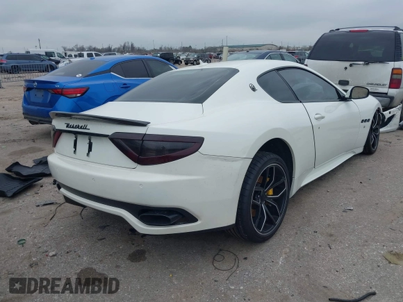 2013 Maserati GranTurismo Sport с VIN ZAM45VLAXD0067369, выставлен на аукционе IAAI как лот 41602093 с пробегом 55 080 миль миль и . История ставок и продаж доступна на DreamBid. Изображение 4.
