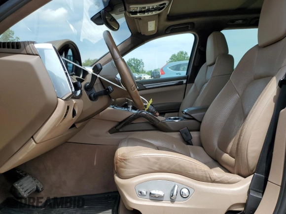 2012 Porsche Cayenne Turbo с VIN WP1AC2A25CLA83496, выставлен на аукционе Copart как лот 60897805 с пробегом 234 808 миль миль и Списание • Salvage title. История ставок и продаж доступна на DreamBid. Изображение 7.