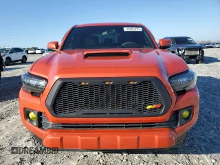 2017 Toyota Tacoma SR5 with VIN 5TFCZ5AN3HX117083, listed as a Copart auction lot 48805995 with 148,037 mi miles and Salvage Title. Bid and sale history available at DreamBid. Image 5.