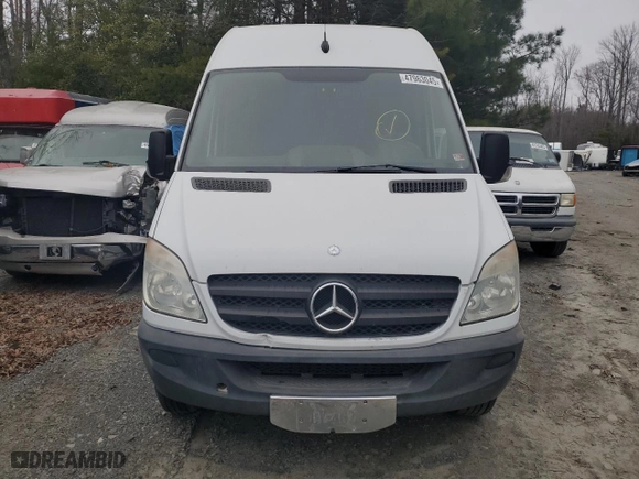 2012 Mercedes-Benz Sprinter Cargo Vans with VIN WD3PE8CCXC5724316, listed as a Copart auction lot 47963045 with 118,759 mi miles and Clean Title. Bid and sale history available at carsss.com. Image 5.