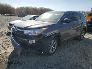 2014 Toyota Highlander XLE z VIN 5TDJKRFH8ES024115, wystawiony jako Copart lot #53236205 z przebiegiem Nie podano mil oraz Szkoda całkowita • Salvage title. Historia ofert i sprzedaży dostępna na DreamBid. Obrazek 1.