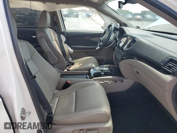 2019 Honda Pilot Touring 8-Passenger with VIN 5FNYF6H96KB067035, listed as a Copart auction lot 63933195 with 46,514 mi miles and Salvage title. Bid and sale history available at DreamBid. Image 7.