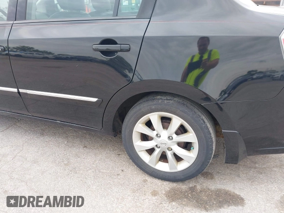 2011 Nissan Sentra 2.0 with VIN 3N1AB6AP9BL681488, listed as a IAAI auction lot 42825850 with 441,410 mi miles and . Bid and sale history available at DreamBid. Image 16.