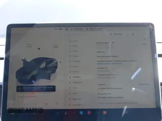 2024 Tesla Model Y Long Range z VIN 7SAYGDEE0RF128802, wystawiony jako IAAI lot #42128685 z przebiegiem 15 713 mil mil oraz . Historia ofert i sprzedaży dostępna na DreamBid. Obrazek 17.
