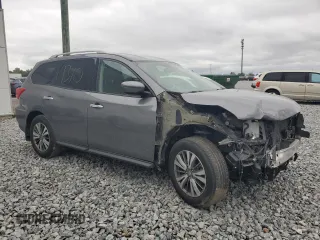 2019 Nissan Pathfinder S z VIN 5N1DR2MN8KC633870, wystawiony jako Copart lot #52350895 z przebiegiem 101 396 mil mil oraz Nie do naprawy • Non repairable. Historia ofert i sprzedaży dostępna na DreamBid. Obrazek 4.