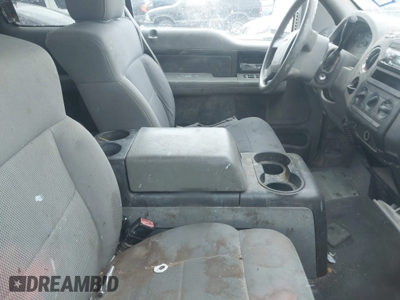 2006 Ford F-150 STX with VIN 1FTRX12W46KA91314, listed as a IAAI auction lot 42500265 with 210,857 mi miles and . Bid and sale history available at DreamBid. Image 5.