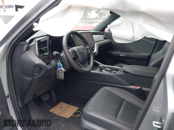 2024 Lexus TX 350 with VIN 5TDAAAB6XRS011333, listed as a IAAI auction lot 42293966 with 19,146 mi miles and . Bid and sale history available at DreamBid. Image 19.