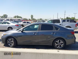 2019 Kia Forte LXS с VIN 3KPF24AD7KE090139, выставлен на аукционе IAAI как лот 42518490 с пробегом 137 371 миль миль и . История ставок и продаж доступна на DreamBid. Изображение 14.