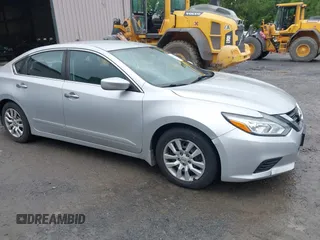 2017 Nissan Altima SR z VIN 1N4AL3AP9HC229429, wystawiony jako IAAI lot #42478807 z przebiegiem 147 831 mil mil oraz . Historia ofert i sprzedaży dostępna na DreamBid. Obrazek 1.