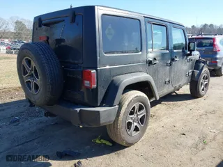 2012 Jeep Wrangler Unlimited Sport with VIN 1C4BJWDG5CL209978, listed as a IAAI auction lot 41662081 with 202,282 mi miles. Bid and sale history available at carsss.com. Image 4.