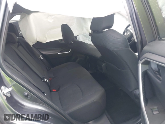2021 Toyota RAV4 LE z VIN 2T3H1RFV5MC155993, wystawiony jako IAAI lot #42259037 z przebiegiem 79 719 mil mil oraz . Historia ofert i sprzedaży dostępna na DreamBid. Obrazek 8.