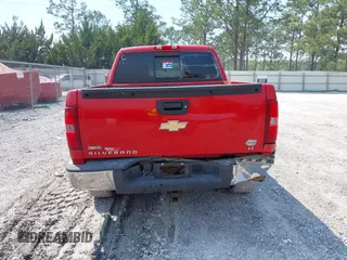 2009 Chevrolet Silverado 1500 LT with VIN 3GCEK23319G284183, listed as a IAAI auction lot 41993365 with 281,036 mi miles and . Bid and sale history available at DreamBid. Image 16.