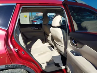 2015 Nissan Rogue SL with VIN 5N1AT2MTXFC927747, listed as a IAAI auction lot 41336830 with 82,098 mi miles. Bid and sale history available at carsss.com. Image 8.