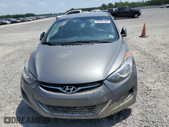 2013 Hyundai Elantra GLS z VIN 5NPDH4AE3DH313046, wystawiony jako Copart lot #55253705 z przebiegiem Nie podano mil oraz Szkoda całkowita • Salvage title. Historia ofert i sprzedaży dostępna na DreamBid. Obrazek 5.