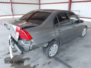 2005 Honda Civic LX with VIN JHMES16575S006171, listed as a IAAI auction lot 42173885 with 118,122 mi miles and . Bid and sale history available at DreamBid. Image 4.