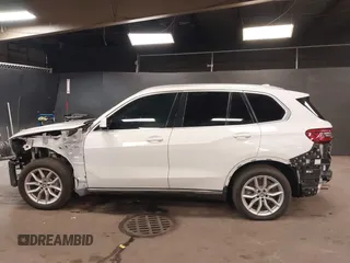 2019 BMW X5 xDrive40i with VIN 5UXCR6C57KLL24723, listed as a IAAI auction lot 42010807 with 49,257 mi miles and . Bid and sale history available at DreamBid. Image 15.