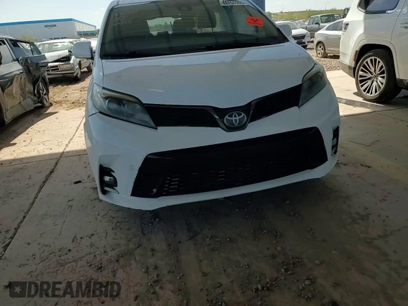 2019 Toyota Sienna SE z VIN 5TDXZ3DCXKS965992, wystawiony jako Copart lot #48266905 z przebiegiem 133 395 mil mil oraz Szkoda całkowita • Salvage title. Historia ofert i sprzedaży dostępna na DreamBid. Obrazek 11.
