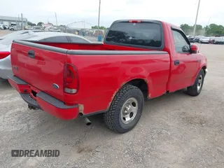 2003 Ford F-150 XL z VIN 1FTRF17203NA83617, wystawiony jako IAAI lot #42360791 z przebiegiem 285 094 mil mil oraz . Historia ofert i sprzedaży dostępna na DreamBid. Obrazek 4.