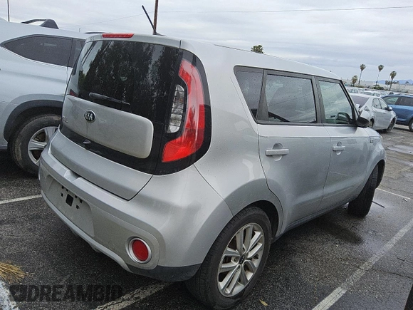 2018 Kia Soul + with VIN KNDJP3A58J7560868, listed as a Copart auction lot 46422365 with 53,288 mi miles and Clean Title. Bid and sale history available at DreamBid. Image 3.