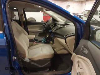 2018 Ford Escape SE with VIN 1FMCU9GD4JUA83470, listed as a IAAI auction lot 41272882 with 105,661 mi miles. Bid and sale history available at carsss.com. Image 5.