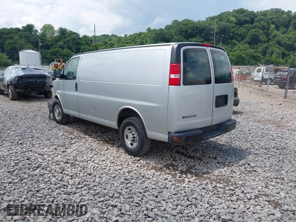 2017 Chevrolet Express Cargo with VIN 1GCWGAFF5H1119563, listed as a IAAI auction lot 42621612 with 164,965 mi miles and . Bid and sale history available at DreamBid. Image 3.
