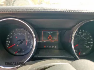 2016 Ford Mustang V6 with VIN 1FA6P8AM3G5278884, listed as a Copart auction lot 52386675 with 82,207 mi miles and Salvage title. Bid and sale history available at DreamBid. Image 9.
